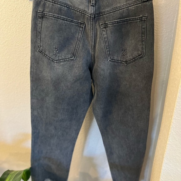 NWT SIMPLE SOCIETY Distressed Black Super High Rise Straight Jean - Picture 8 of 8